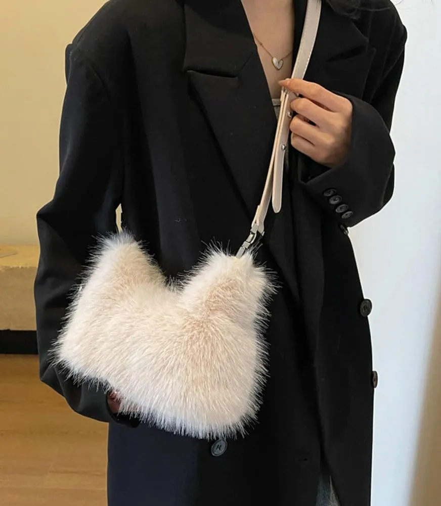 Faux Fur Crossbody Bags for Women Fluffy Shoulder Bag Fuzzy Purses Small Totes Handbag Cute Winter Satchel