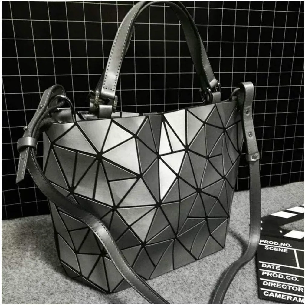 Geometric Luminous Purses and Handbags Shard Lattice Eco-Friendly Artificial Leather Rainbow Holographic Purse (Blue)