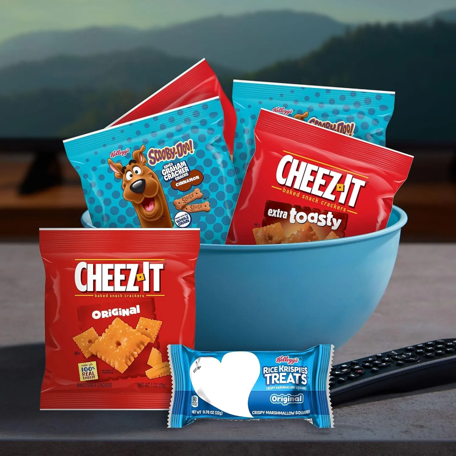 Kellogg's Cheez-It, Rice Krispies Treats & Scooby-Doo, Lunch Snacks, Bulk Variety Pack (42 Count)