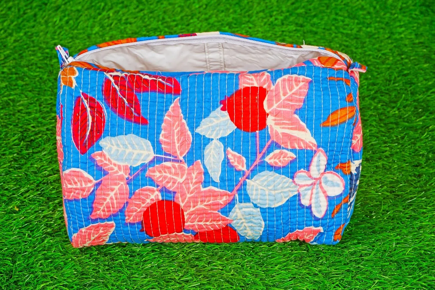 Pieces Indian Handmade Cotton Quilted Handmade Floral Hand Block Print Toiletry Bag,Cosmetic Pouch Bag Makeup Bag For Women (1, Blue Printed), 85485