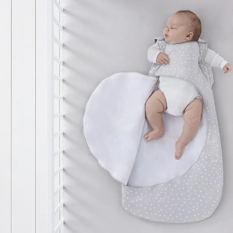 SnuzPouch Winter Sleeping Bag | 2.5 Tog | 6-18 Months  – White Spots
